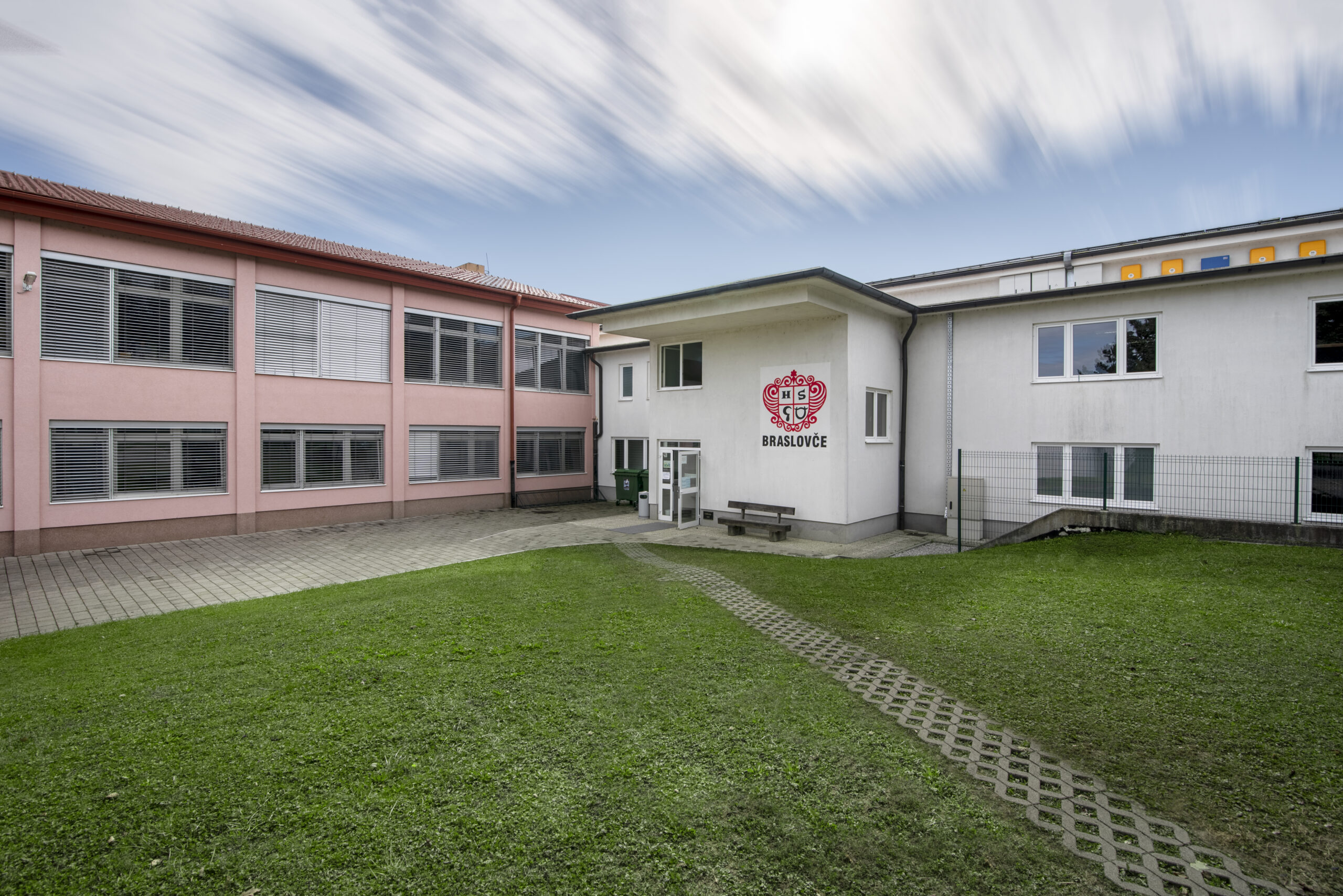 Izobraževalne ustanove in drugi javni objekti